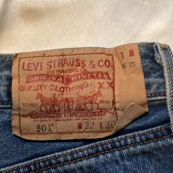 Levi's Dark Blue Jean Shorts - Picture 3 of 4